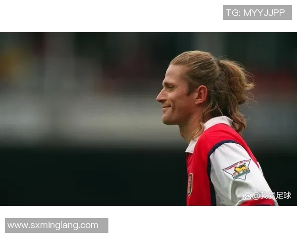 小矮人足球明星的传奇故事与成就揭秘你知道是谁吗