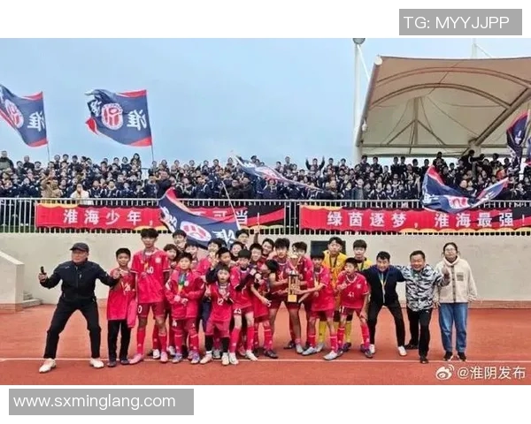 宝鸡足球明星的崛起与成就探秘他们如何在绿茵场上书写传奇