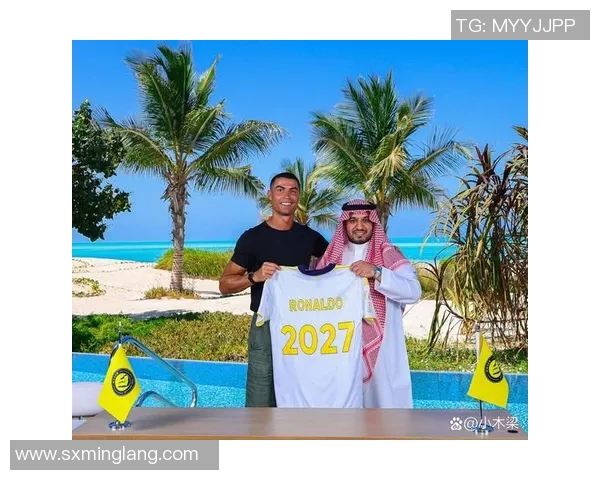 足球明星签名汇聚图鉴赏展现足球传奇的魅力与风采