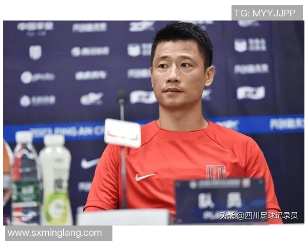 成都足球队的蜕变之路世界锦标赛背后的奋斗与荣耀